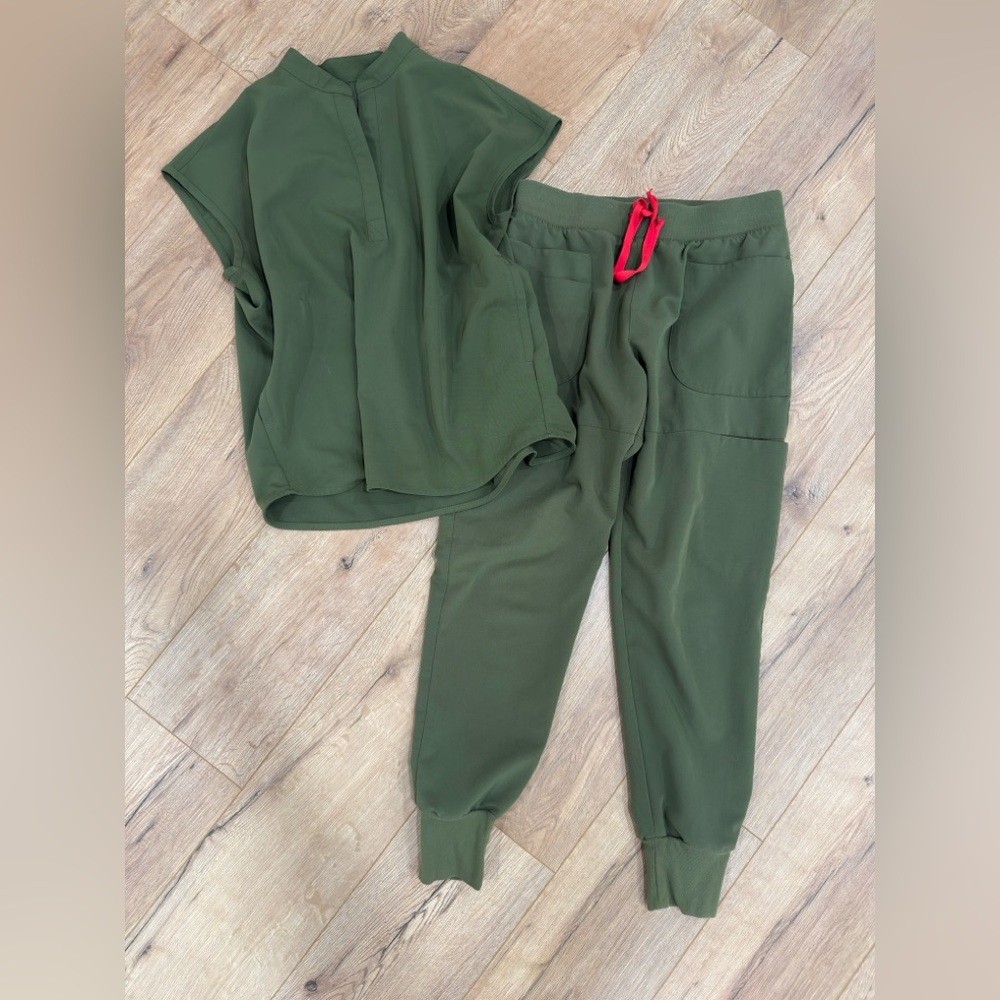 Figs Jogger Scrub Set - Olive - Sizes S & M